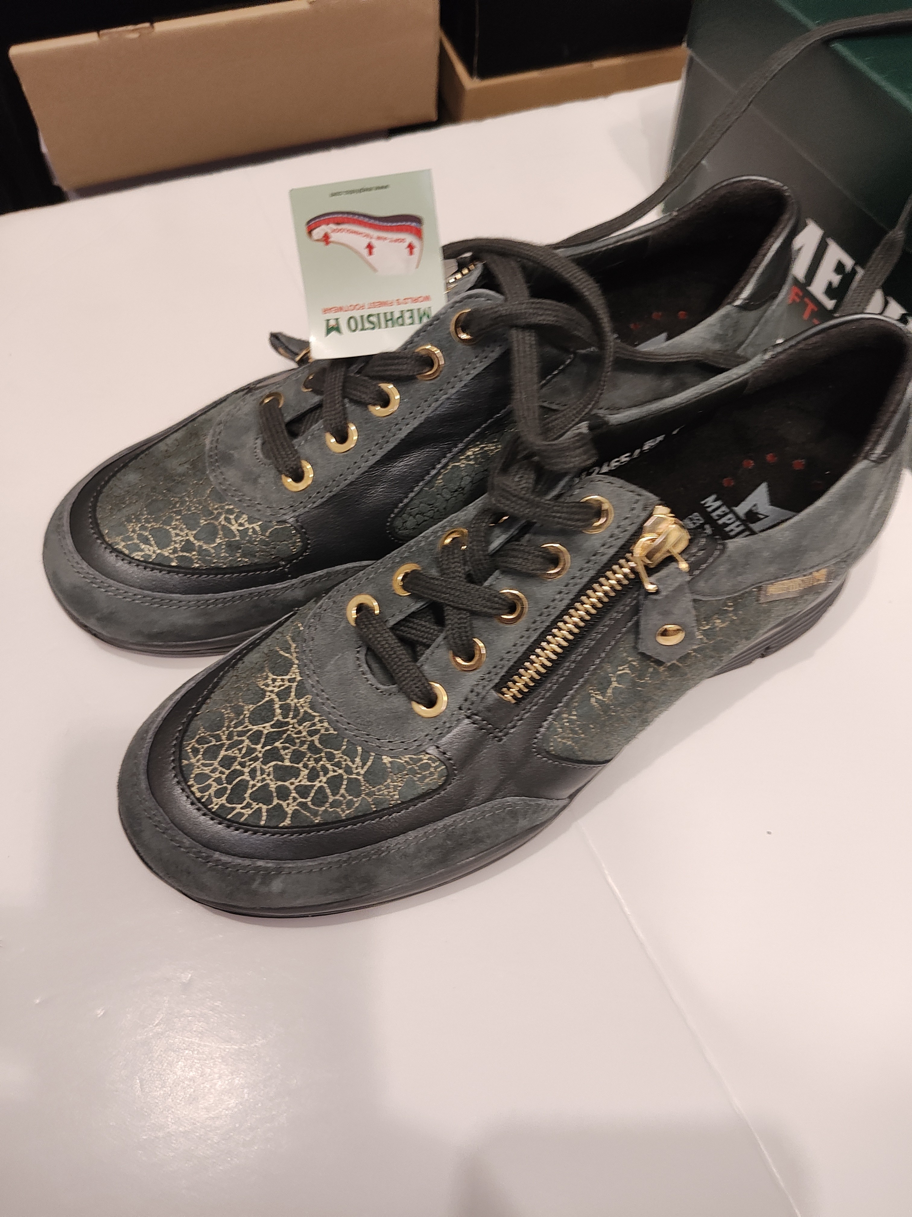 Women's Casual Lace-Up Sneakers In Dark Green With Gold Accents